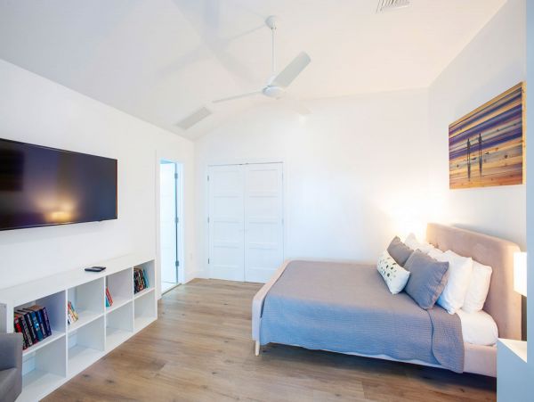 Cayman Islands Home 979506