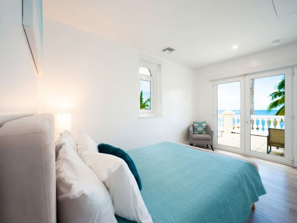 Cayman Islands Home 979506