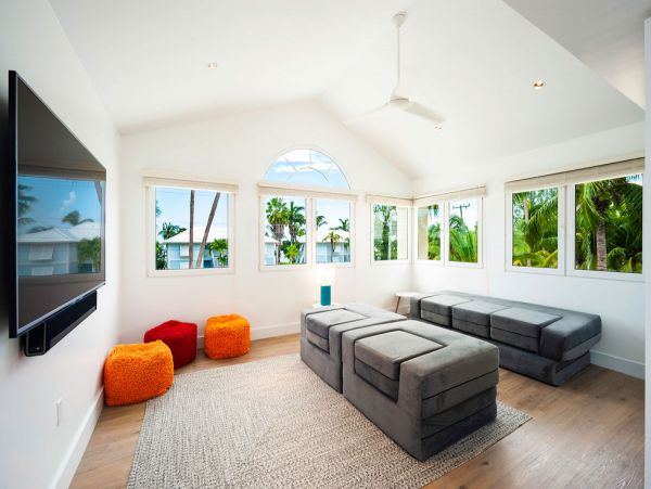 Cayman Islands Home 979506