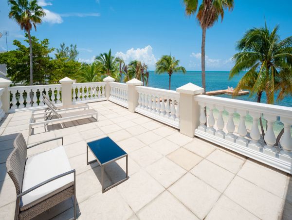 Cayman Islands Home 979506