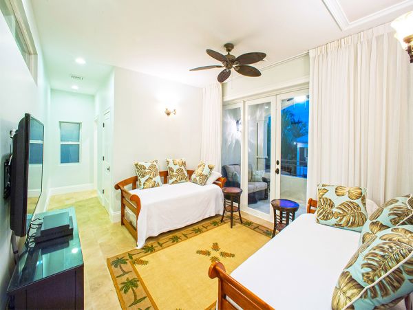 Cayman Islands Home 979507