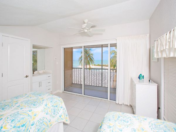 Cayman Islands Home 979508