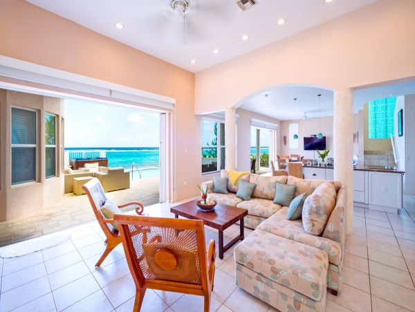 Cayman Islands Home 979513