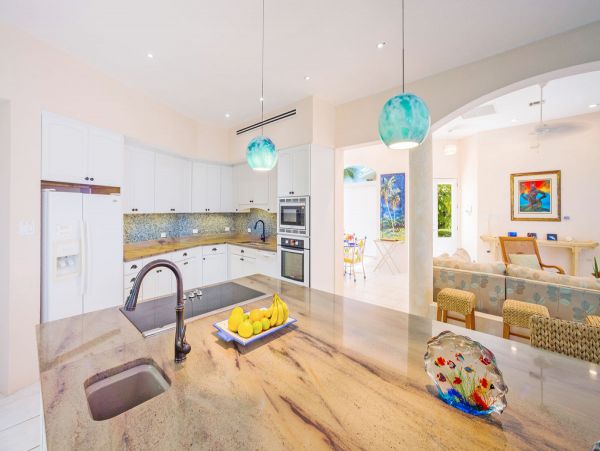 Cayman Islands Home 979513