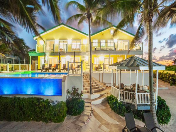 Cayman Islands Home 979516