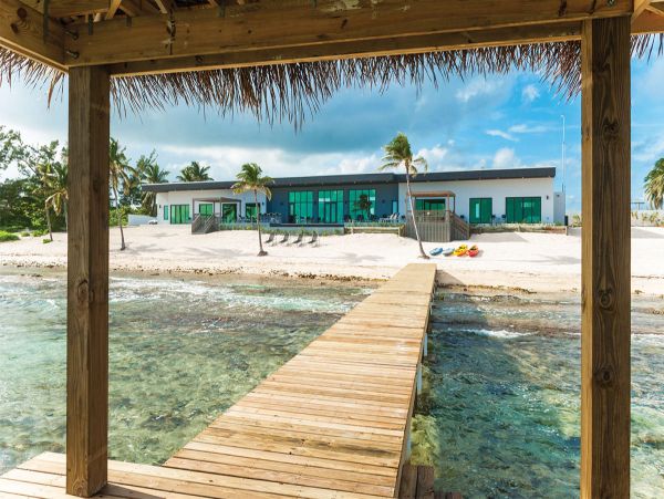 Cayman Islands Home 979518