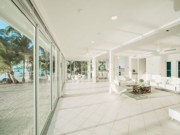 Cayman Islands Home 979524