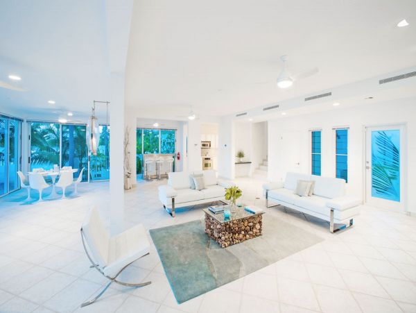 Cayman Islands Home 979524