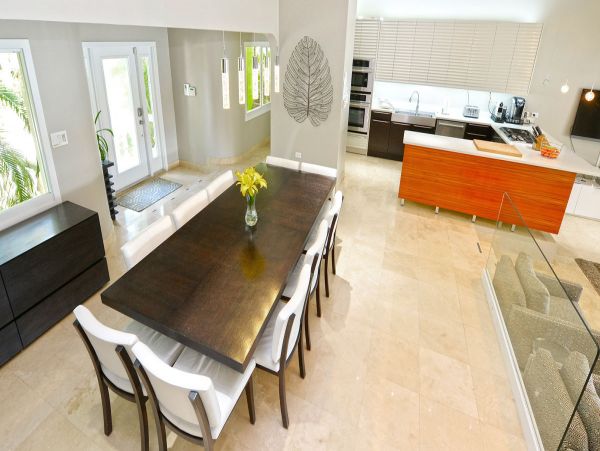 Cayman Islands Home 979526