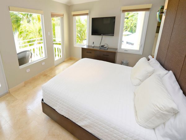 Cayman Islands Home 979526