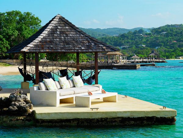 Jamaica Home 979533