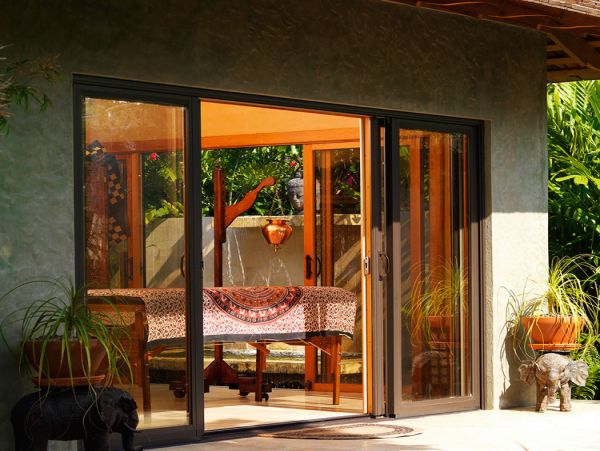 Jamaica Home 979533
