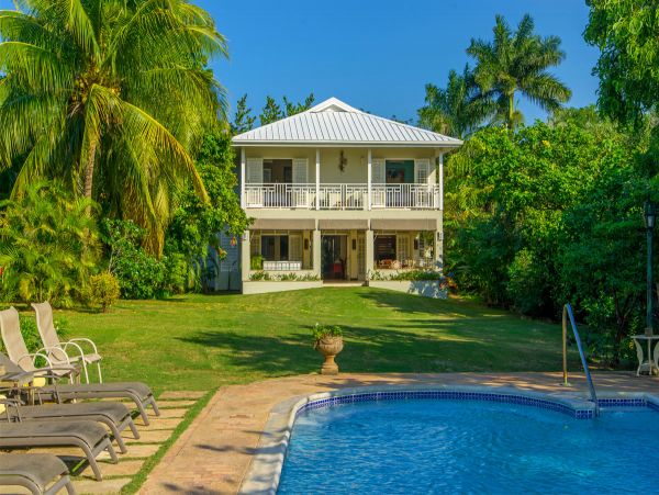Jamaica Home 979534