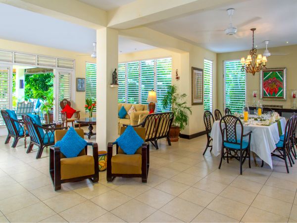 Jamaica Home 979534