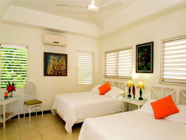Jamaica Home 979534