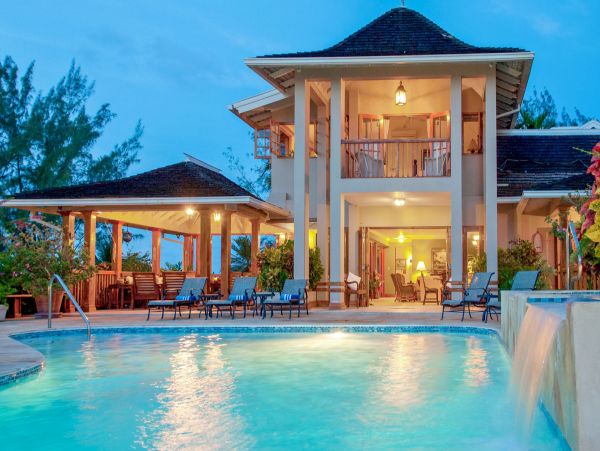Jamaica Home 979535