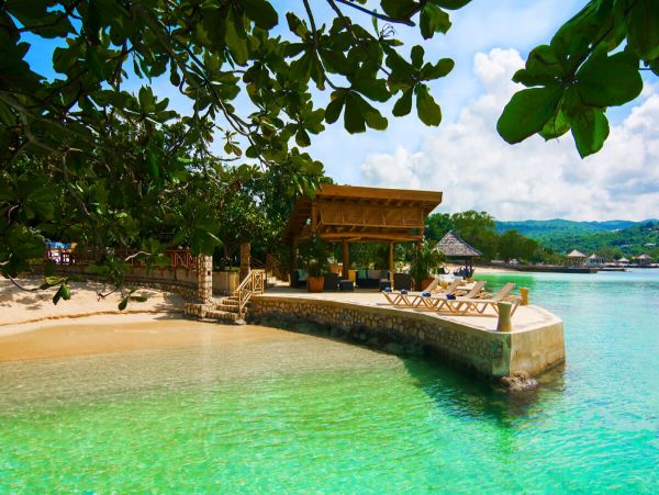 Jamaica Home 979536