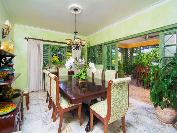 Jamaica Home 979536