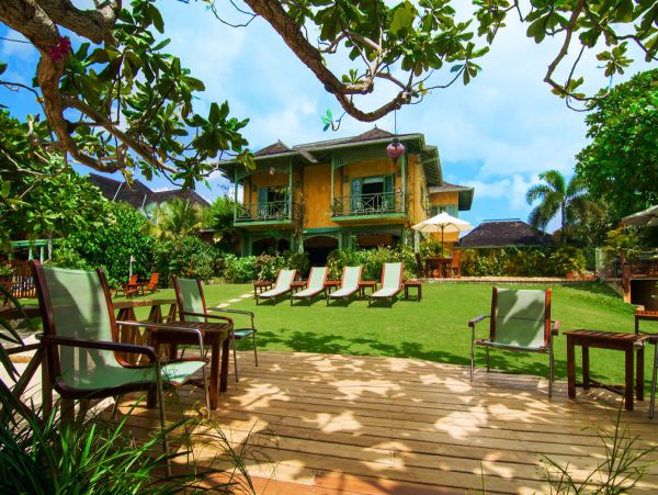 Jamaica Home 979536