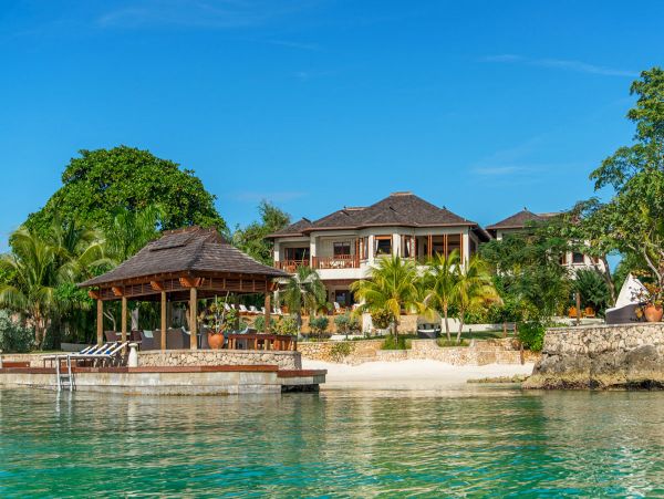 Jamaica Home 979537