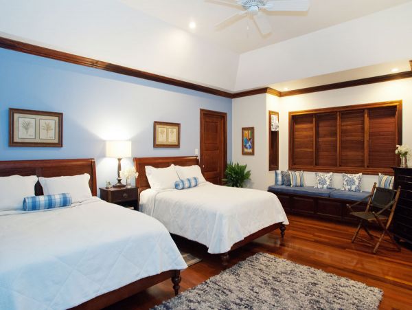 Jamaica Home 979537