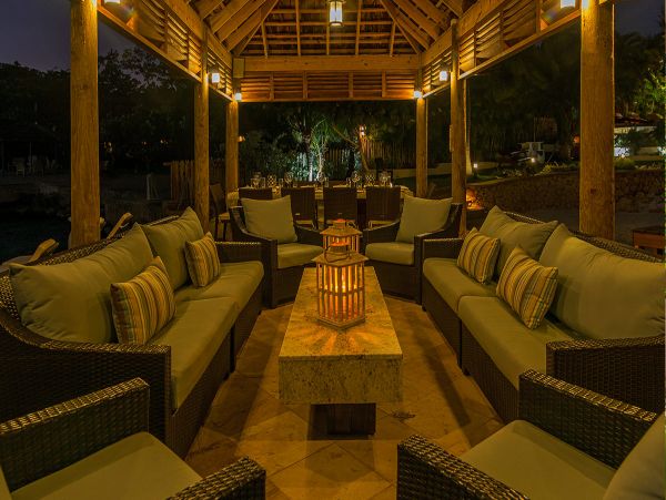Jamaica Home 979537