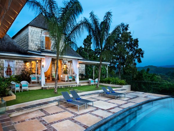 Jamaica Home 979542