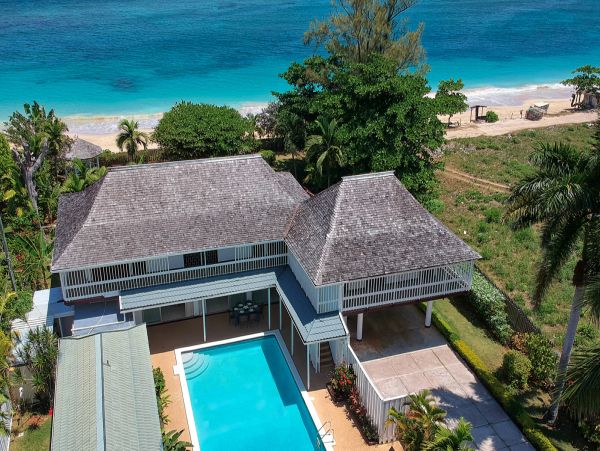 Jamaica Home 979543
