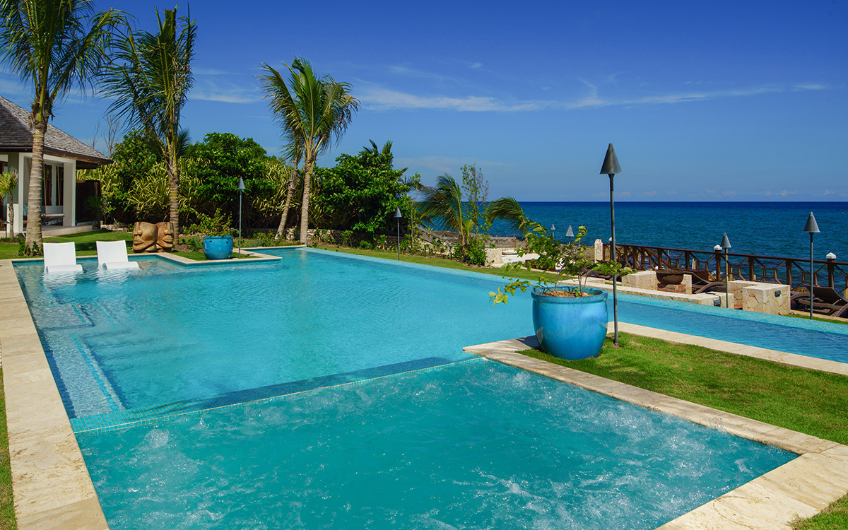 Jamaica Home 979545