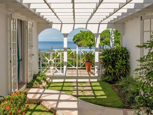 Jamaica Home 979548