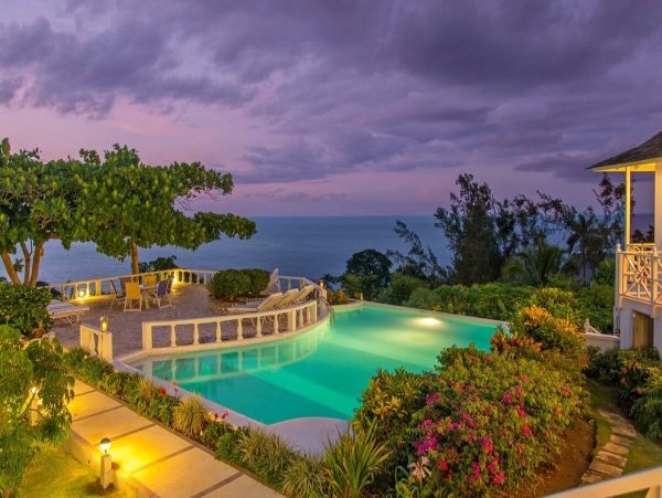 Jamaica Home 979548