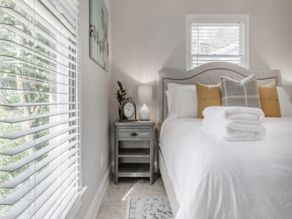 Tampa Vacation Home with River Views Sleeps 7