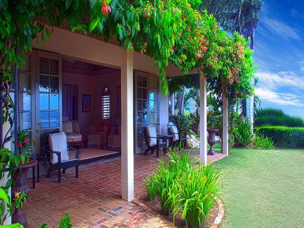 Jamaica Home 979552
