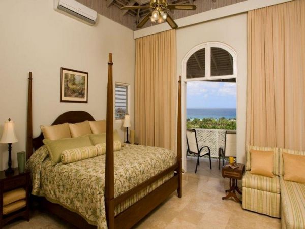Jamaica Home 979555