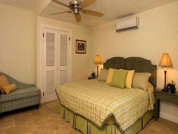 Jamaica Home 979555