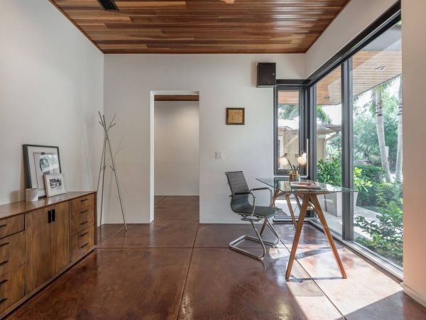 Historic Hyde Park Vacation Home with Lap Pool