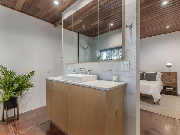 Historic Hyde Park Vacation Home with Lap Pool