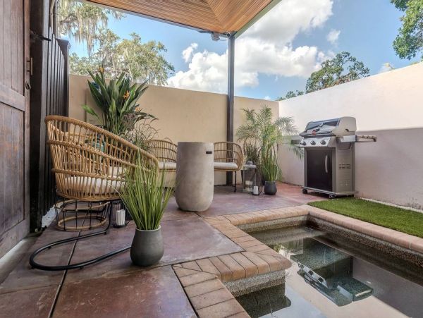 Historic Hyde Park Vacation Home with Lap Pool