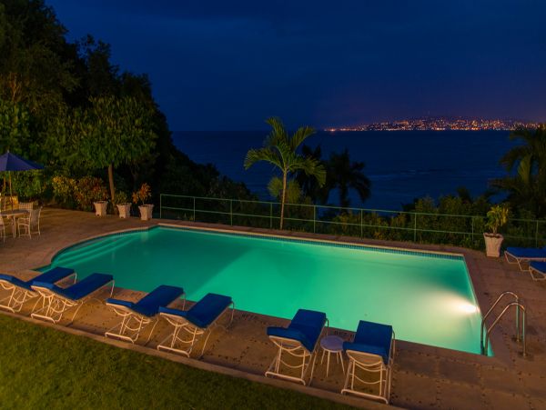 Jamaica Home 979561