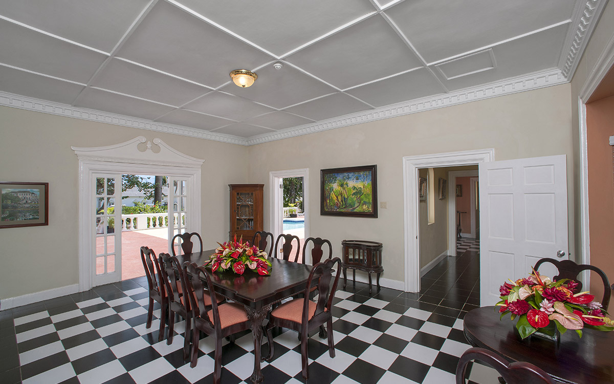 Jamaica Home 979571