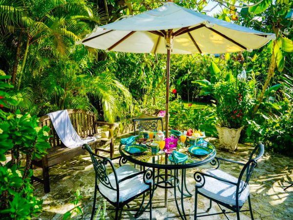 Jamaica Home 979574