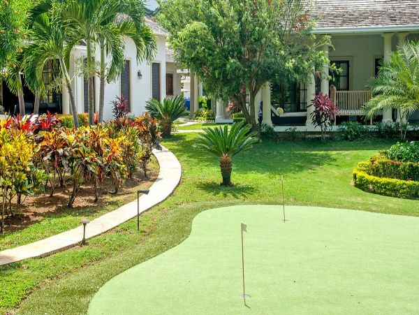 Jamaica Home 979575