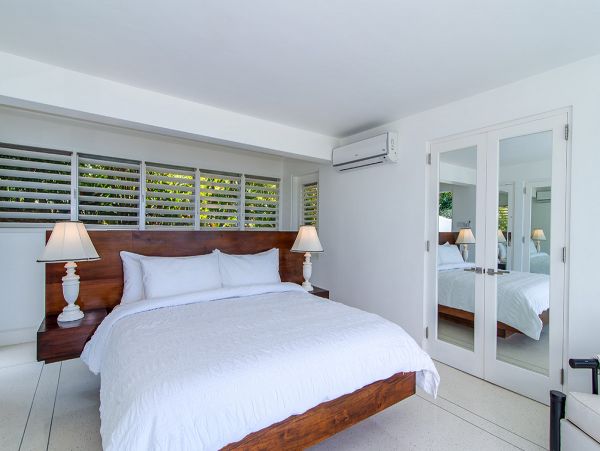 Jamaica Home 979576