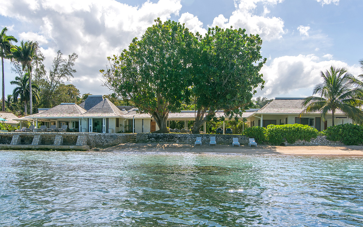 Jamaica Home 979580