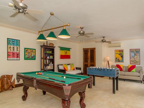 Jamaica Home 979583