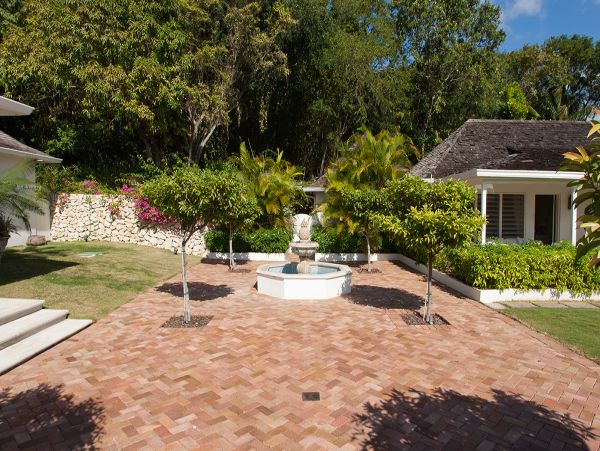Jamaica Home 979598
