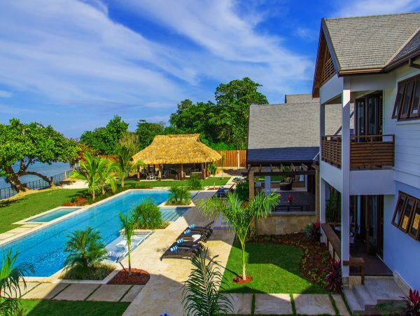 Jamaica Home 979608
