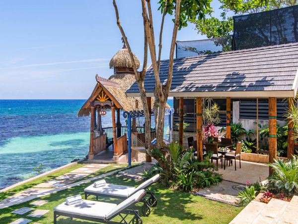 Jamaica Home 979618