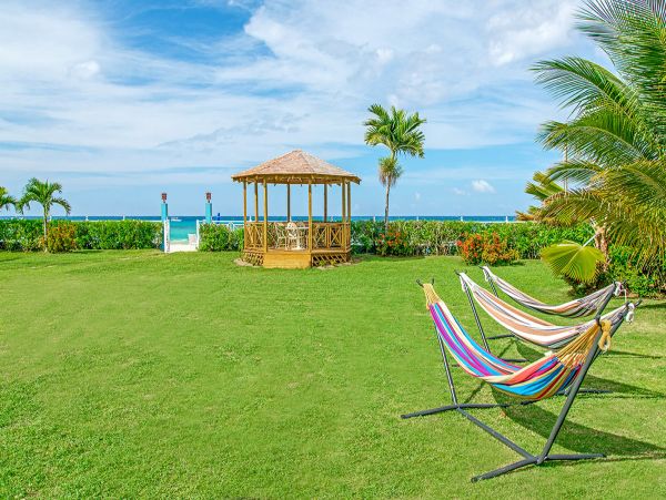 Jamaica Home 979627