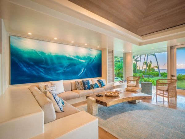 On Beach 3 Bedroom Vacation Home plus Guest House Sleeps 8